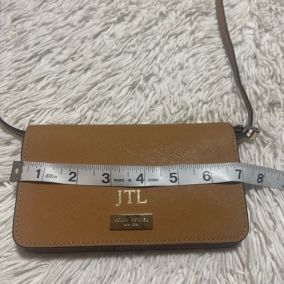 Henri Bendel Leather Wallet - Picture 14 of 14